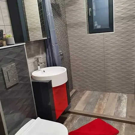 Lägenhet бутиков Kora Dm